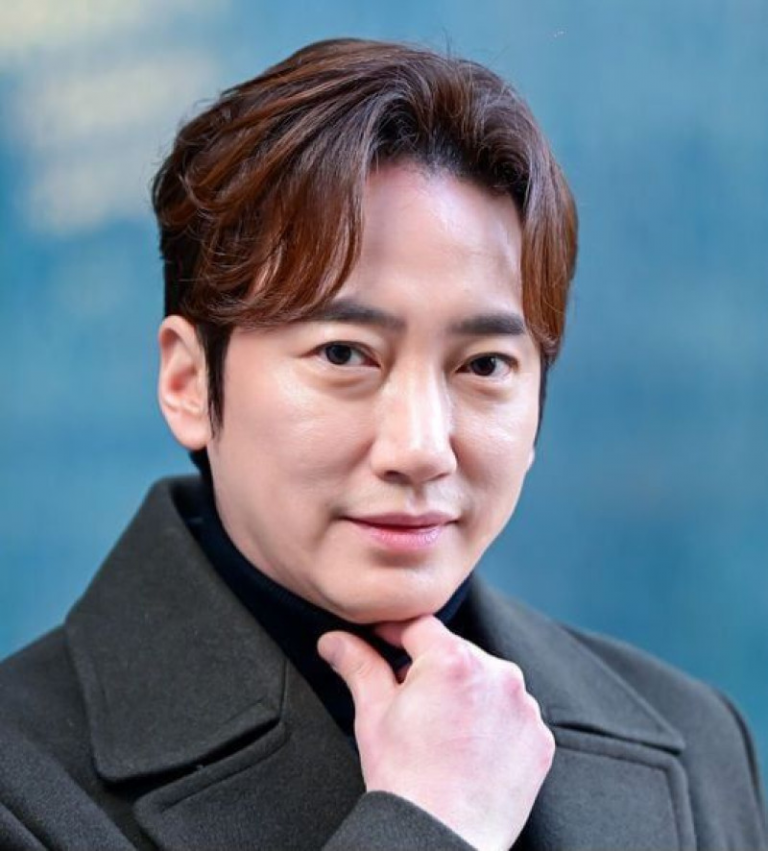 Lee Sang-b, actor que luchó contra la depresión, fue hallado muerto a los 45 años