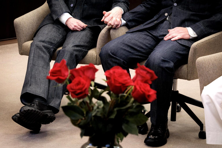 Países Bajos celebra 25 años del primer matrimonio gay ante retroceso en su aceptación