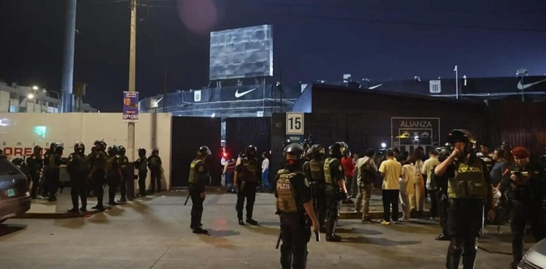 Tragedia en Perú: un muerto y 47 heridos en el banderazo previo al clásico de fútbol