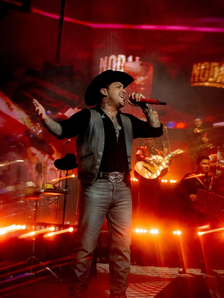 Christian Nodal llenó “El Cora” de miles de fans en su gran noche en Altos de Chavón