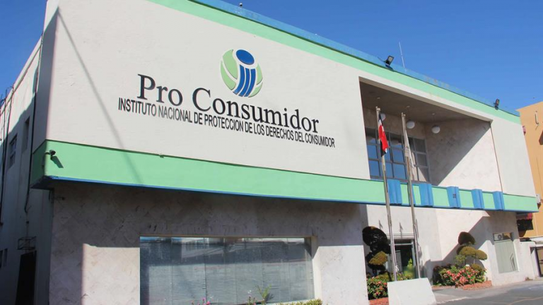 Pro Consumidor retira más de cinco millones de productos no aptos para consumo humano