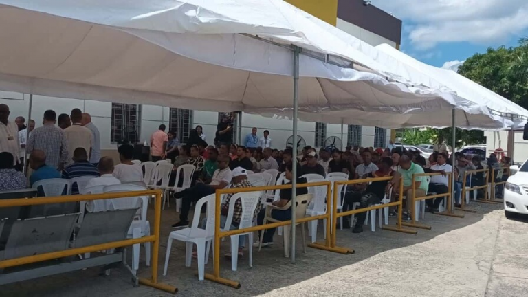 JCE: alta afluencia de ciudadanos "ralentizó" entrega de nuevas cédulas en el primer día