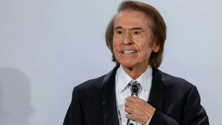 La Cámara de Diputados dominicana reconoce a Raphael por su "extraordinaria trayectoria"