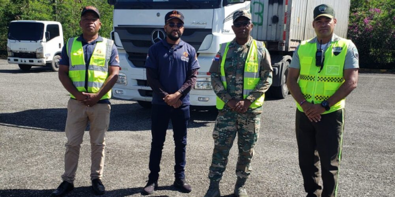 Digesett e Intrant realizan operativos de vehículos pesados por circular en carril izquierdo