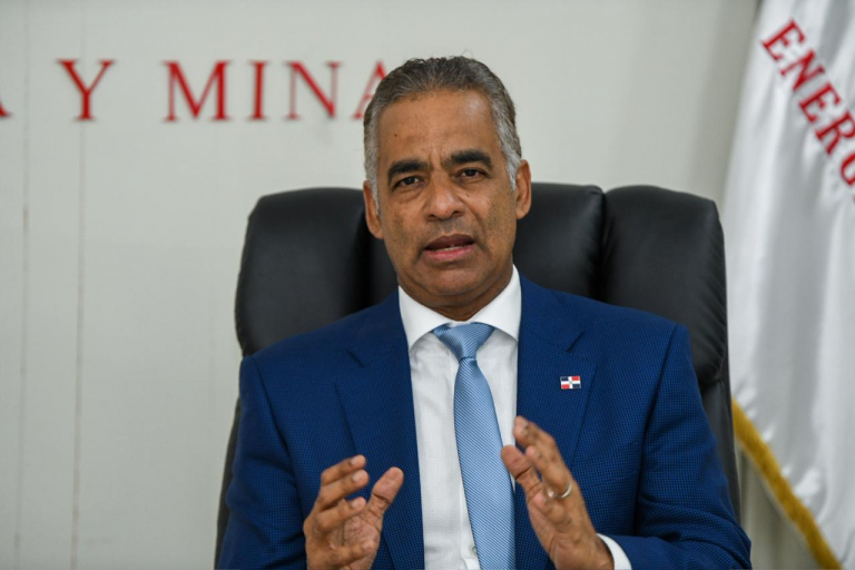 Minería crece 7.7 % en el primer trimestre de 2026, el sector de mayor dinamismo de la economía, destaca ministro Santos