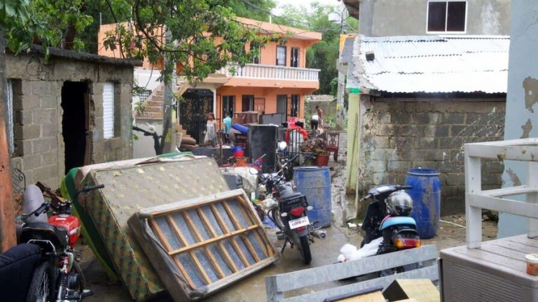 Abinader declara en emergencia al Distrito Nacional y cinco provincias