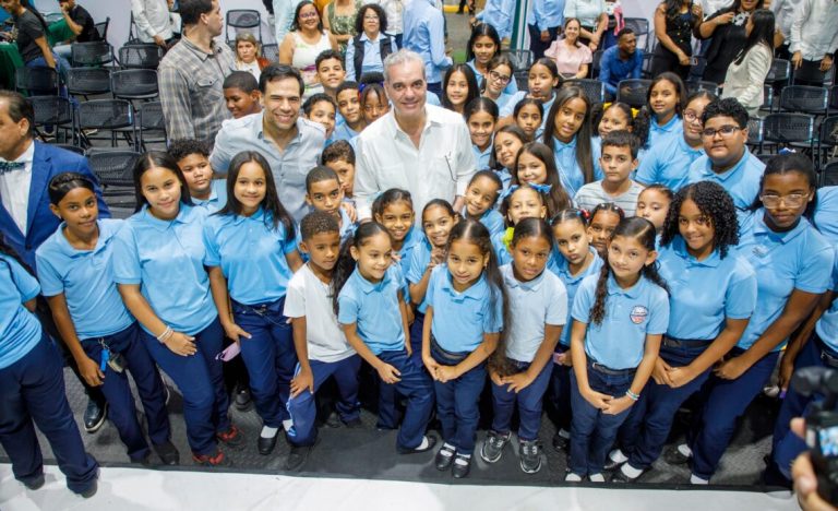 Feria del Libro Santiago 2026: Abinader destaca su impacto cultural