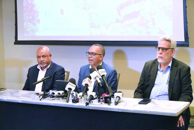 La GoldQuest acoge ambientalistas evalúen mina de oro de Romero