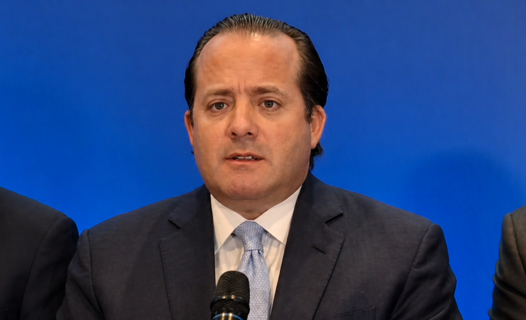 Paliza destaca unidad nacional ante crisis y resalta diálogo entre sectores en reunión con el empresariado