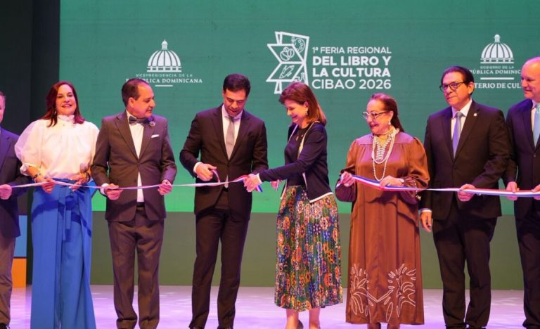 Raquel Peña inaugura Feria Regional del Libro y la Cultura Cibao 2026 en Santiago