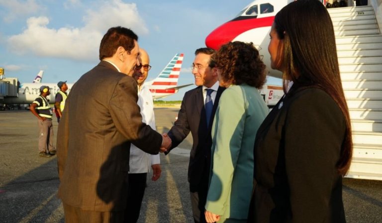 Gobierno recibe al canciller de España, José Manuel Albares en visita oficial a RD