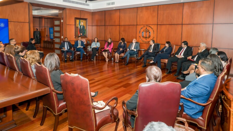 Poder Judicial anuncia aumento de 30 % para jueces y ajustes salariales para el personal de apoyo